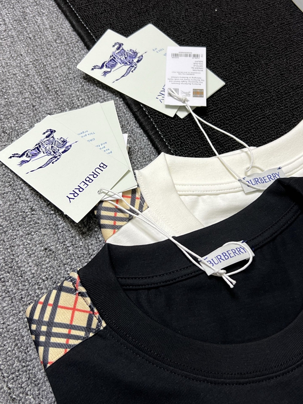 ブランドTシャツ全体デザイン